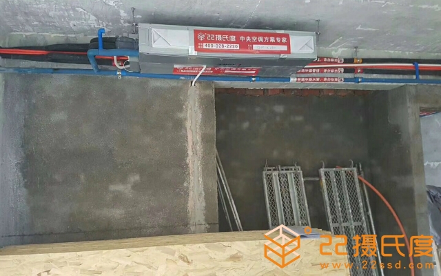 青羊区天祥广场格力一拖五中央空调安装现场实拍